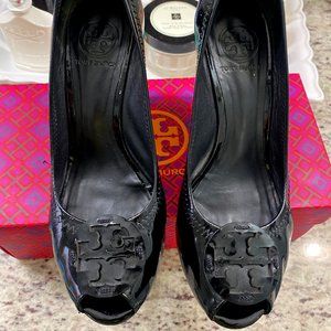 Tory Burch Melanie peep-toe wedge in black size 8